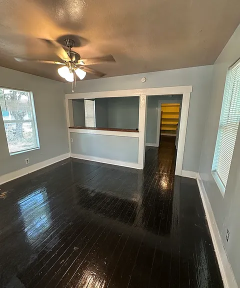 307 E Lambert St #1 — Photo 3