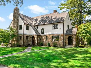 238 Mamaroneck Rd, Scarsdale, NY 10583