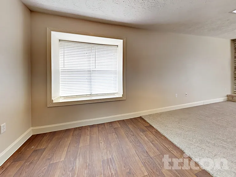 24019 Lone Elm Dr — Photo 5