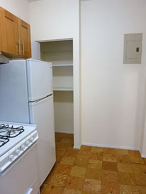 Rented by City & Suburban | media 36