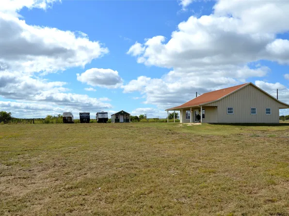 2055 County Road 2185 #20, Klondike, TX 75448