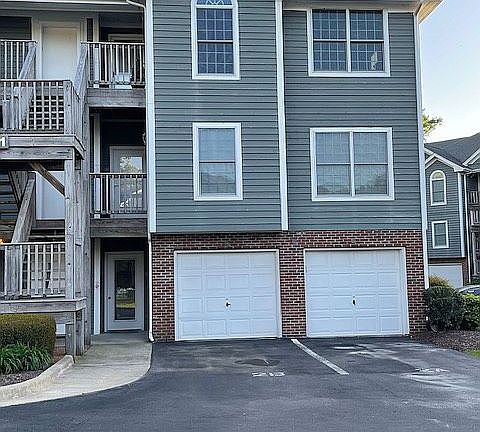 Condo 3 floor unit