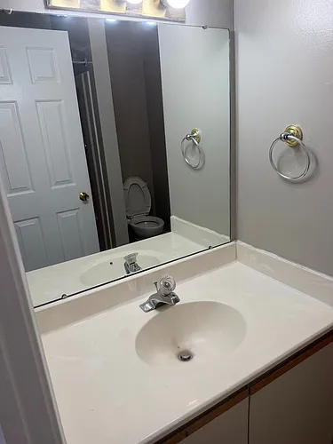 302 Peters Way Photo 1