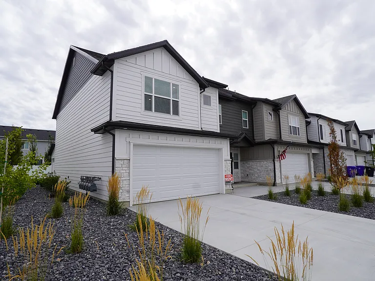 3065 S Ludlow Way #A — Photo 2