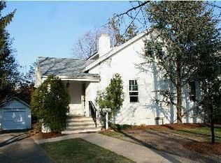 95 Roosevelt Ave, Westwood, NJ 07675