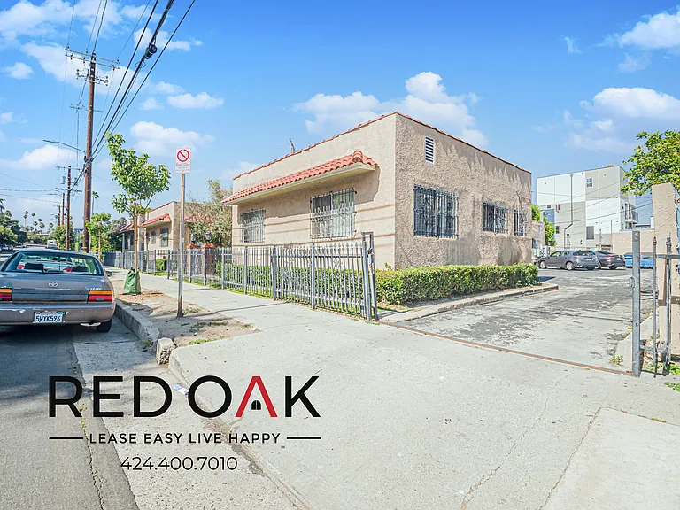 2410 La Salle Ave #2410 — Photo 19