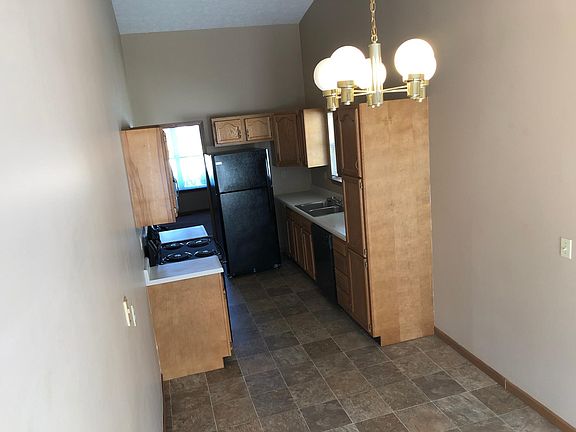 3rd image of 531 Duroc Ct