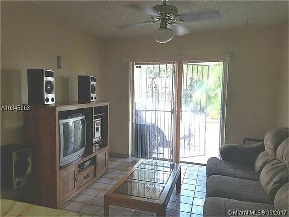 3350 FAMILY ROOM