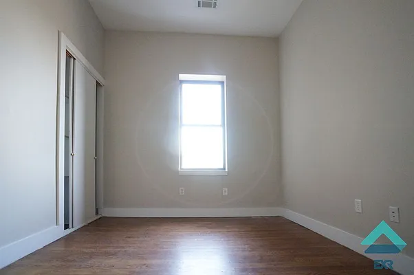 Rented by EXR | media 5