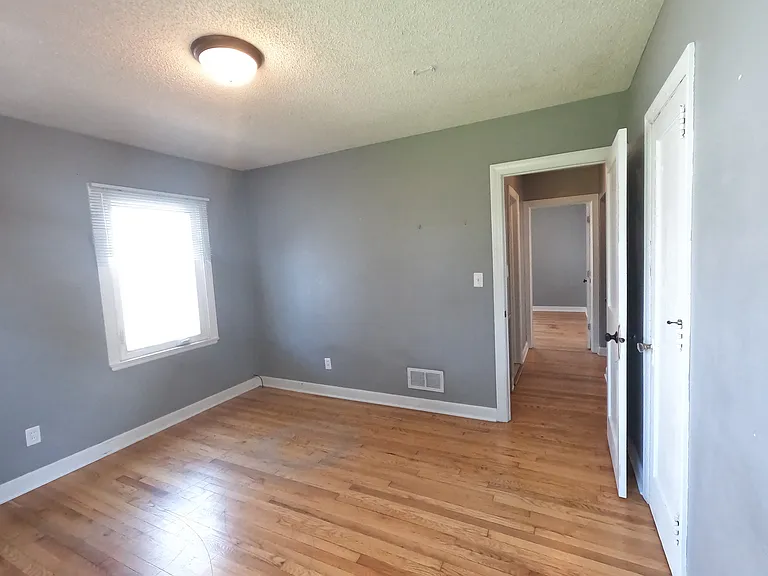 1233 7th Ave SE — Photo 10