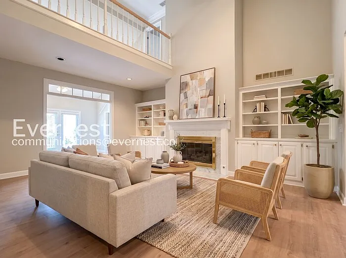 4 bed, 3.0 bath, 2567 sqft, $4,000 — Photo 3