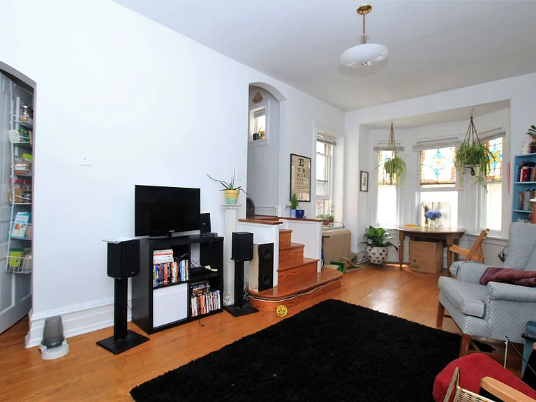3718 Spring Garden St #2R — Photo 2