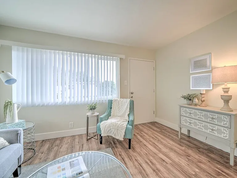 399 Schafer Rd. — Photo 6
