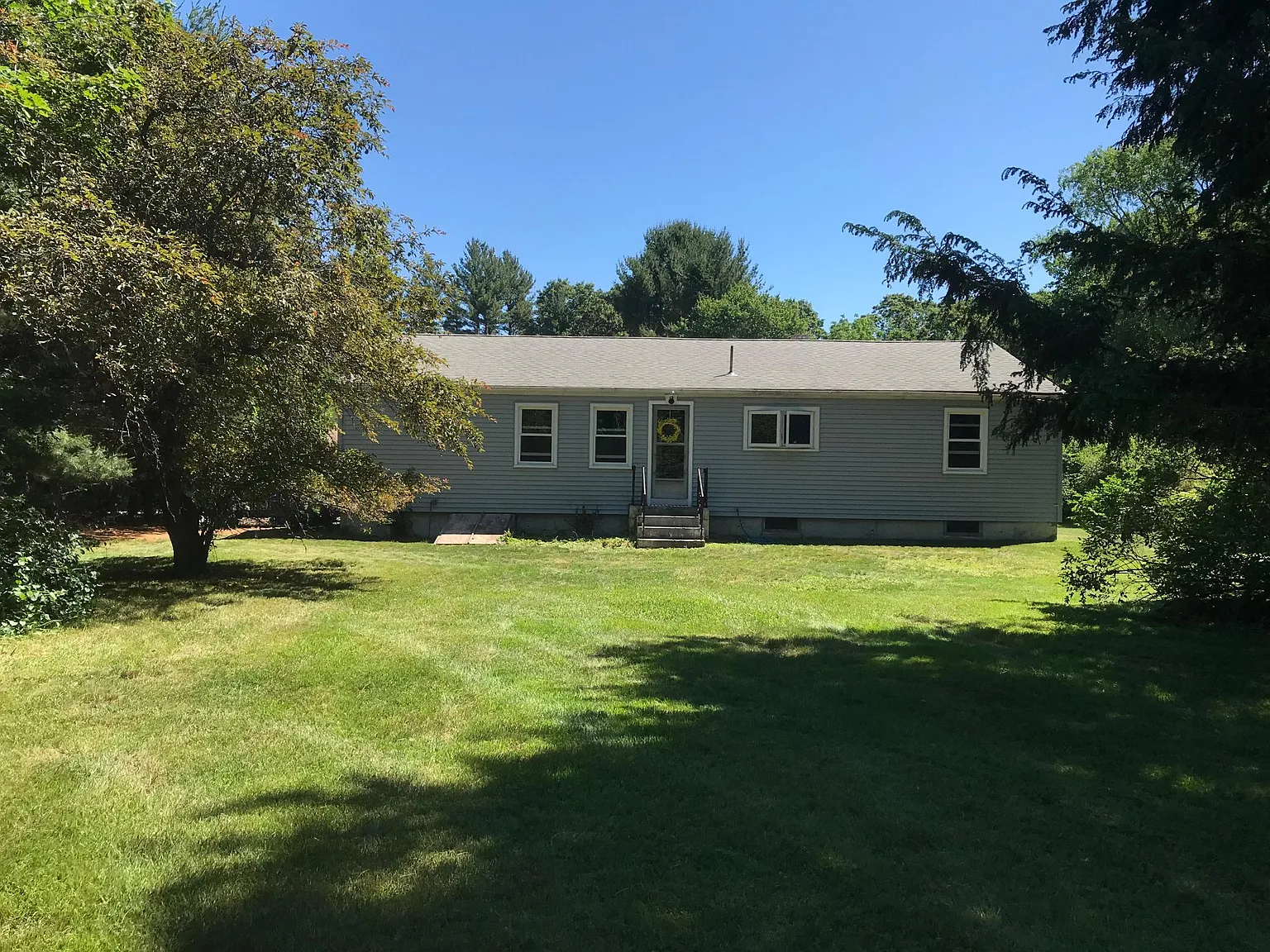 3 bed, 1.5 bath, 1514 sqft, $4,250 — Photo 4