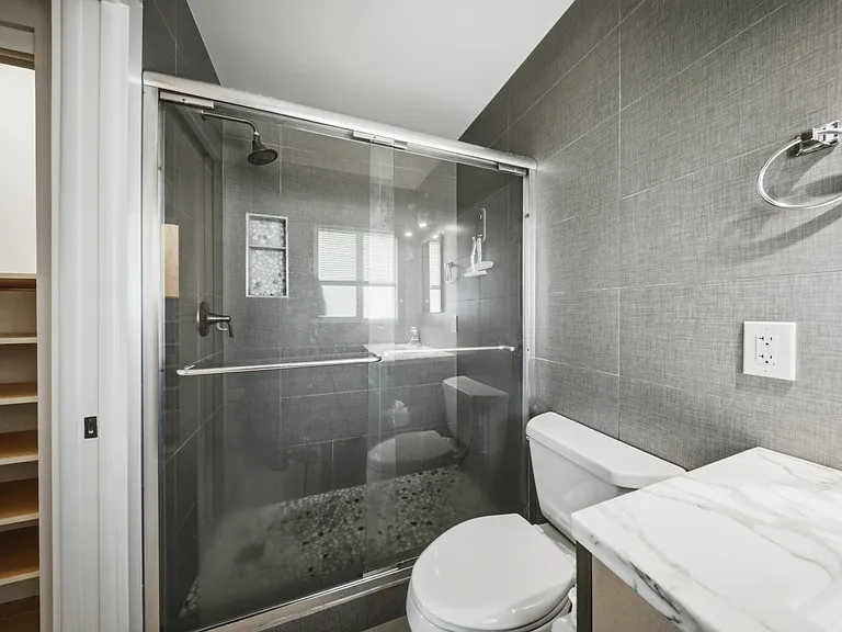 138 N Indies Dr #B — Photo 21