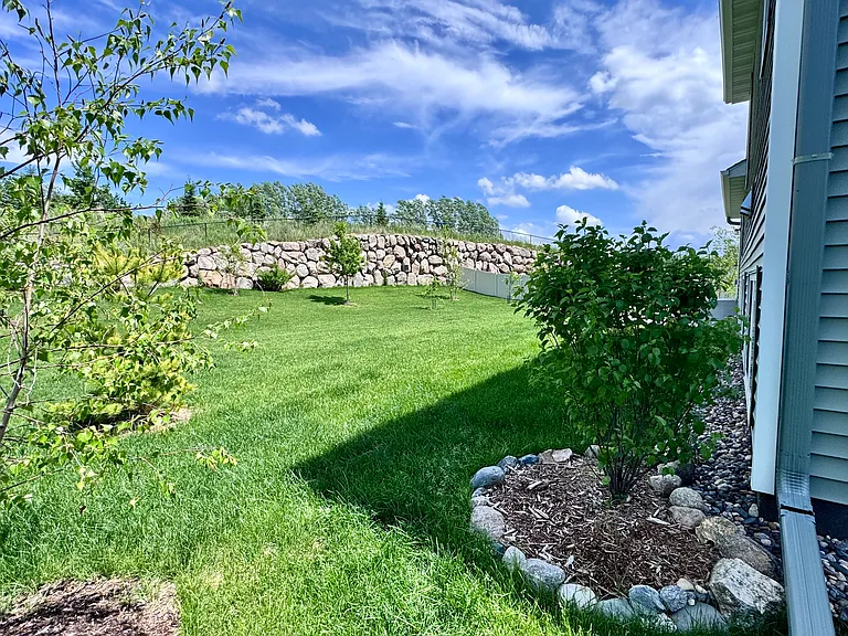 1114 Meadow Ln — Photo 22