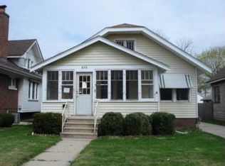 822 Pearl St, Aurora, IL 60505