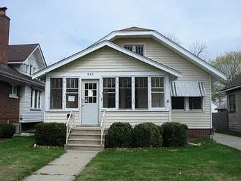 822 Pearl St photo 1