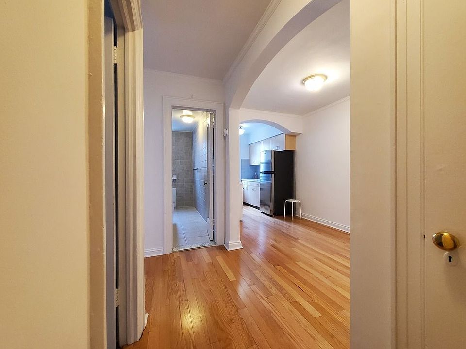 2nd image of 154 Henry St #2L