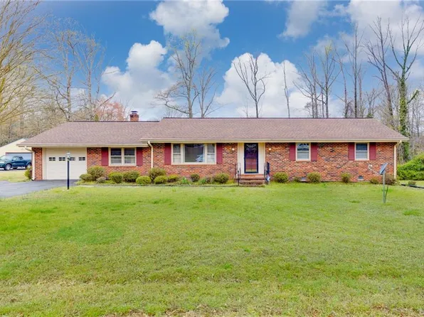 15100 Horseshoe Bend Dr, Chester, VA 23831