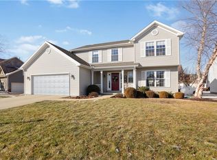 1204 Edwards St, Monticello, IL 61856