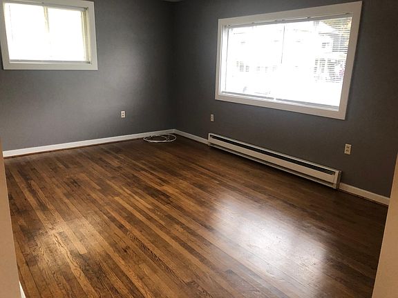 3rd image of 209 N 4th St