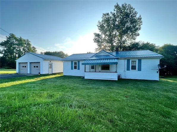 18 Quarry St, Greenville, PA 16125