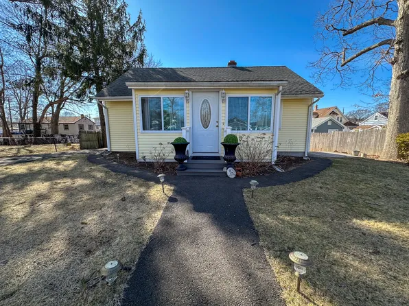 108 Stevens Street, East Haven, CT 06512