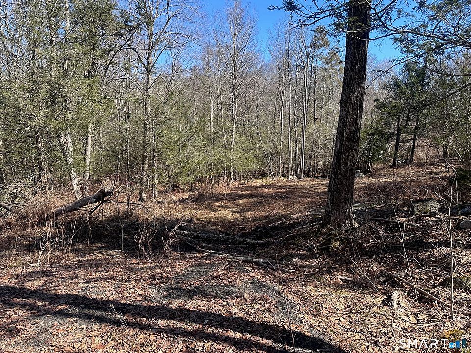 1st image of 302 Gillette Road