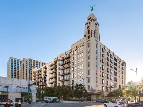 758 N Larrabee St APT 427, Chicago, IL 60654