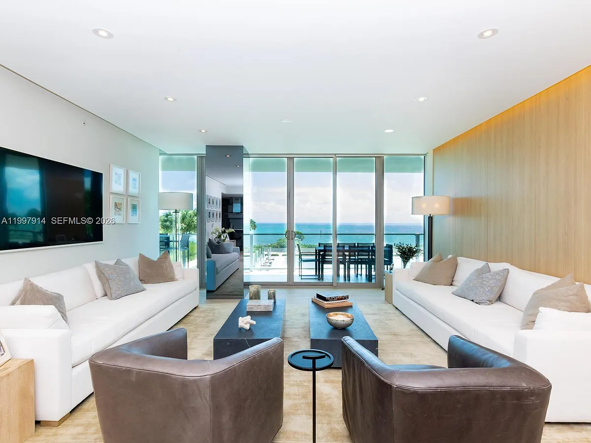 Building Photo - 360 Ocean Dr #304S