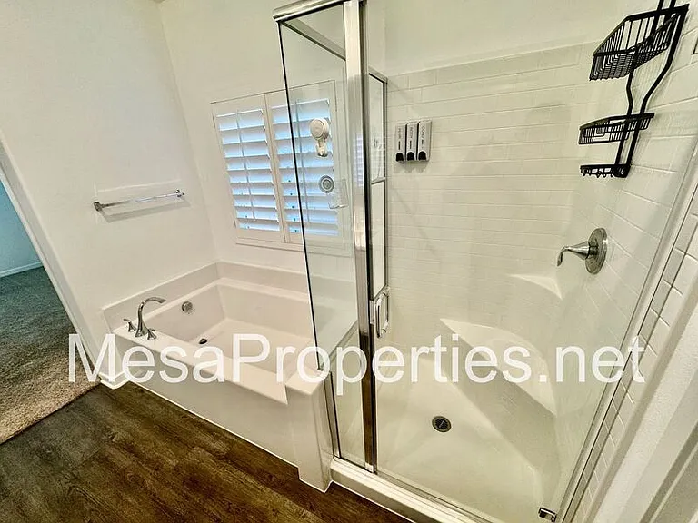 5229 Jarvis Ln — Photo 14