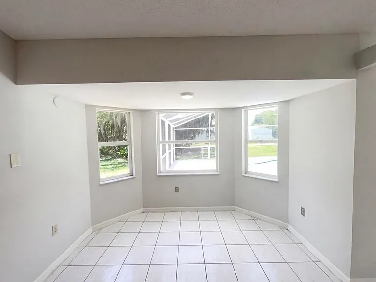 1750 Evergreen Ct — Photo 6