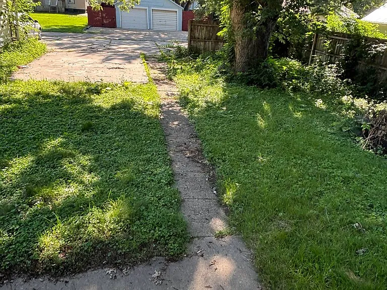 130 Rhey St — Photo 31