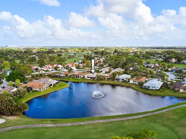 6974 Touchstone Cir, Palm Beach Gardens, FL 33418