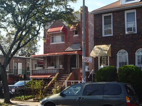 3rd image of 602 E 92nd St
