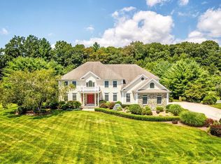 19 Creamery Ln, Madison, CT 06443