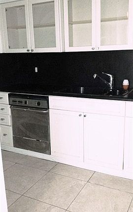3rd image of 1400 Lincoln Rd APT 601