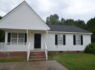 2016 Laurel Leaf Rd, Zebulon, NC 27597