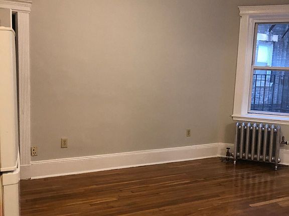 3rd image of 52 Hemenway St #18