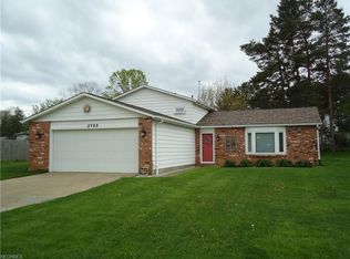 3760 Carlisle Dr, Brunswick, OH 44212