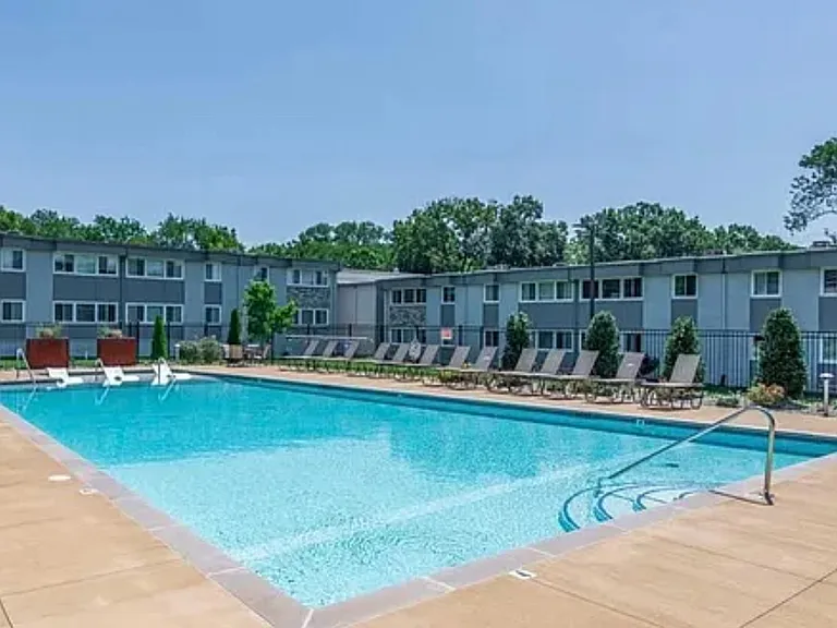 1900 Richard Jones Rd #G4 — Photo 10