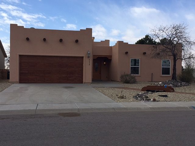 Santa Fe Pueblo Style