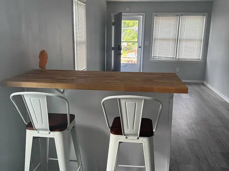 443 Wallace Ave #MAIN — Photo 5