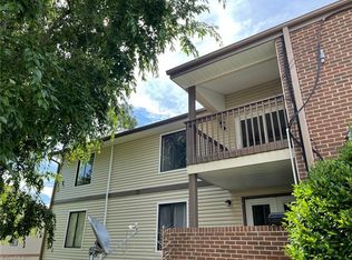 1700 N Hamilton St APT E, High Pt, NC 27262