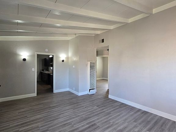 2nd image of 2106 E Hampton Way