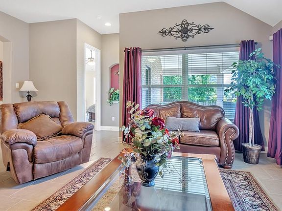5th image of 19604 Wearyall Hill Ln