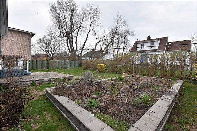 2nd image of 51 Brenda Cres