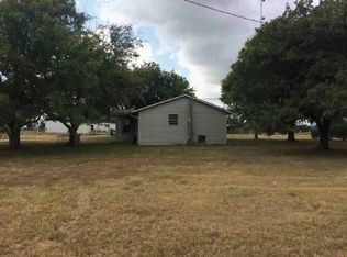 1320 Apple Ln, Midlothian, TX 76065