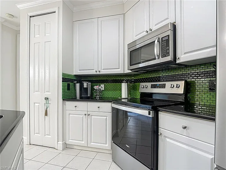 1340 Sweetwater Cv #103 — Photo 5